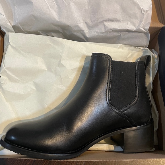 Cole Haan ankle boots women size 6.5 anti- slip - Picture 2 of 3